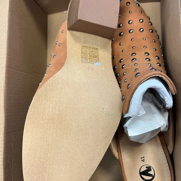 Cara Studded Tan Mules with Block Heel 41 size Women’s 10 NEW in Box NWT - Picture 3 of 6